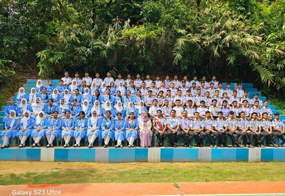 CCPC class on the steps · Chattogram